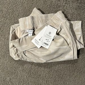 NWT Athleta Brooklyn Camo Jogger Size 20